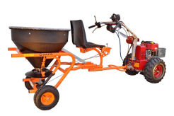 DAKR Everest KRH03 z siedziskiem rozsiewacz do mikrociągników