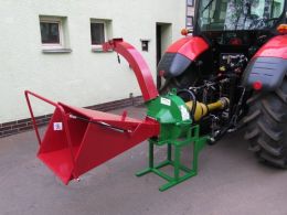 LASKI Pirania - rozdrabniacz gałęzi i odpadów zaciągnikowy